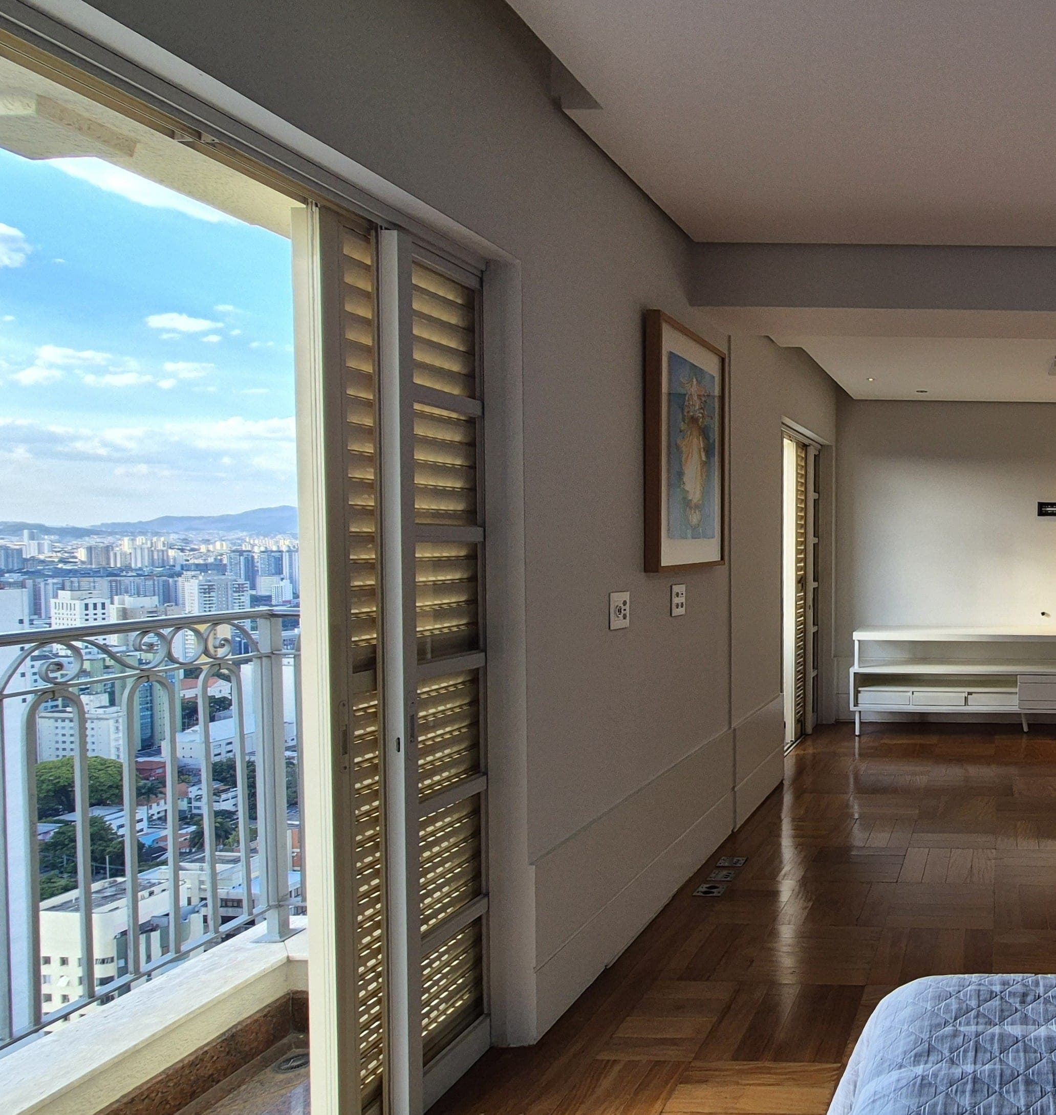 Apartamento com varanda e vista panorâmica em Higienópolis