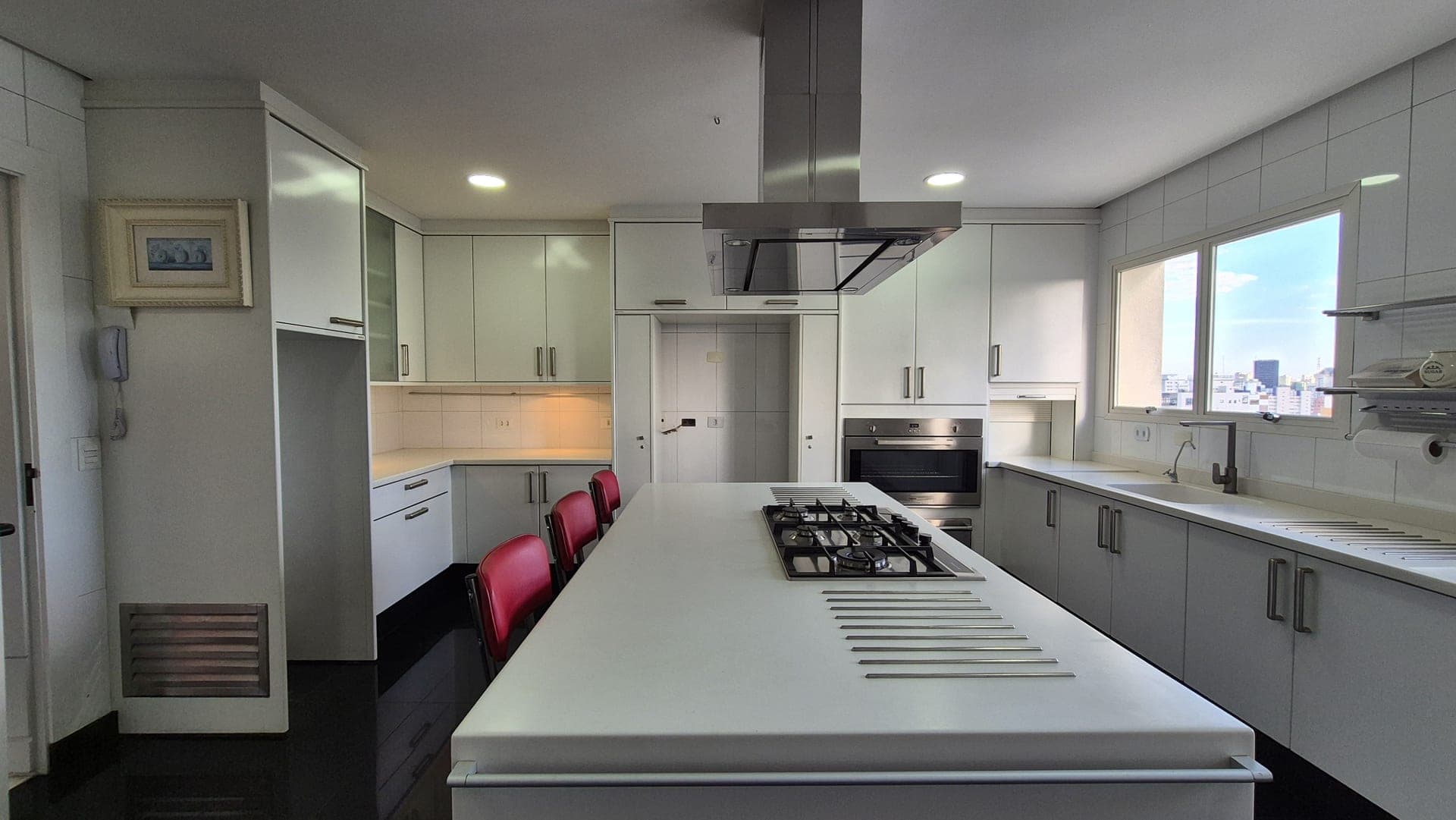 Apartamento com varanda e vista panorâmica em Higienópolis